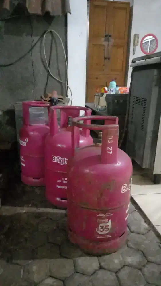 Dicari Tabung Gas 12 Kg Pink ( Kosong )