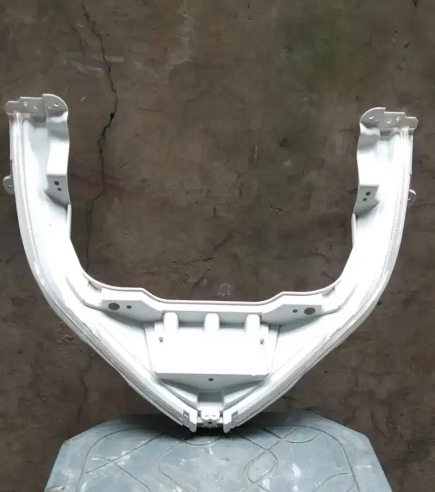 REFLEKTOR ALIS LAMPU DEPAN AEROX 155 NEW