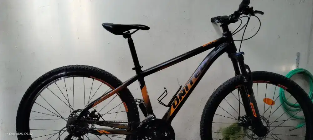 Di jual spedah gunung united 26