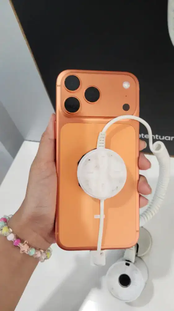 IPHONE 17 PRO MAX ORANGE