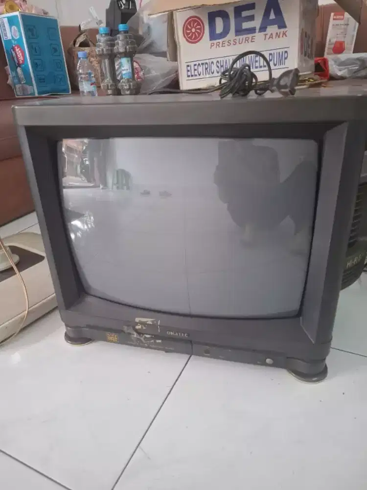 Televisi Tabung Digitec