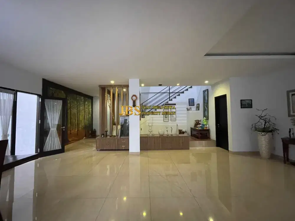 DIJUAL CEPAT! Rumah Hook di Komplek Royal Sumatera Cluster Topaz - Medan