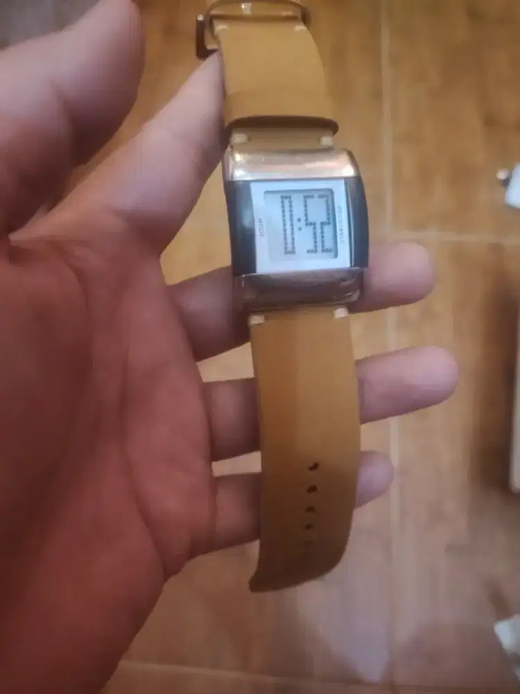 Jam tangan Nike WC0026