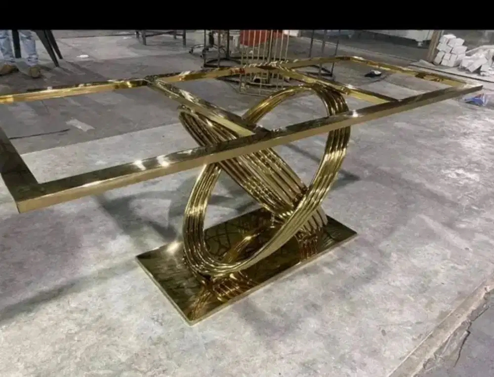 Meja Makan Luxury Stainless Gold Modern Elegan