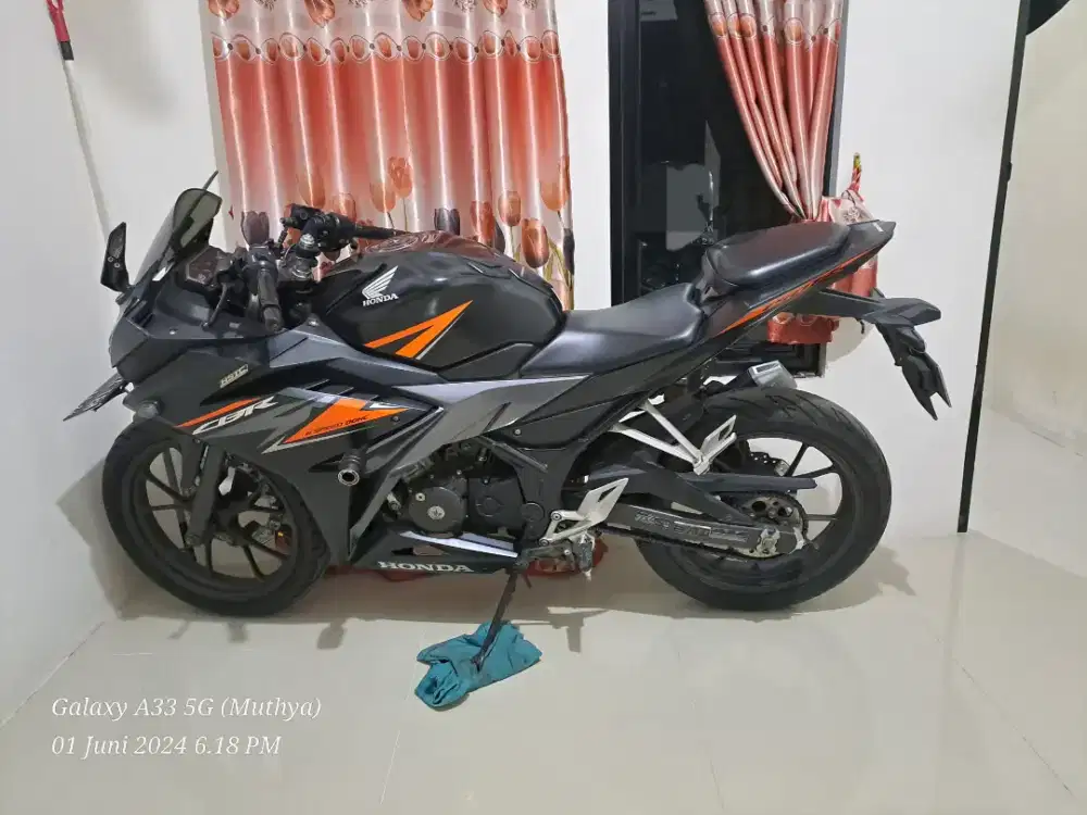 DI JUAL HONDA CBR150