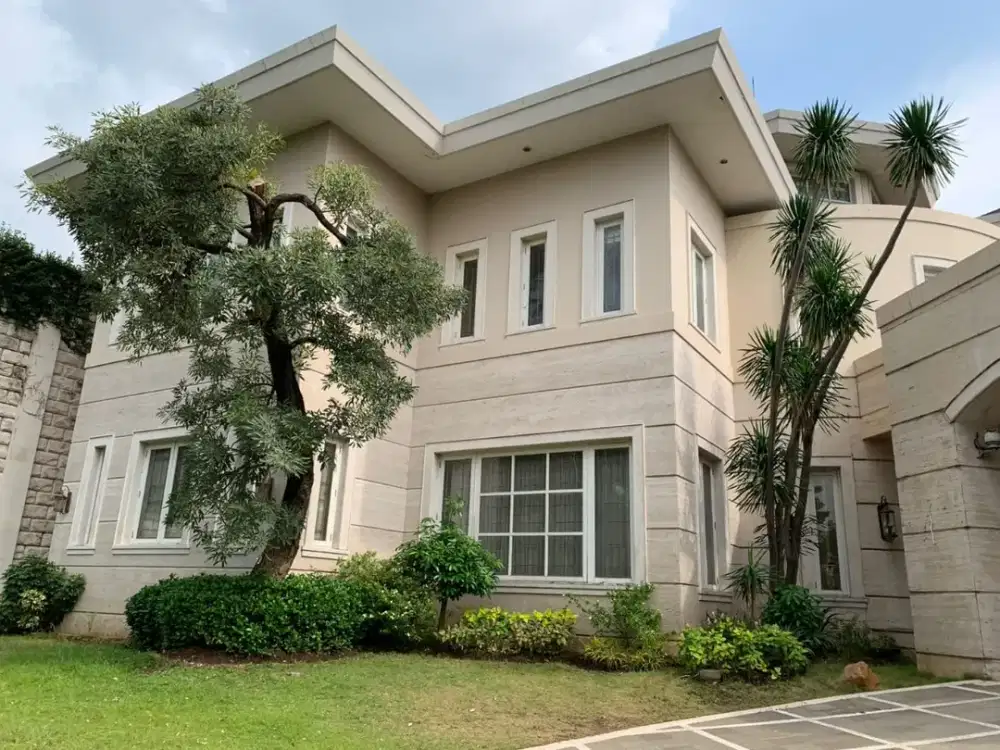 Rumah Bagus Semi Furnish di Kertajaya Indah Bisa Untuk Komersial