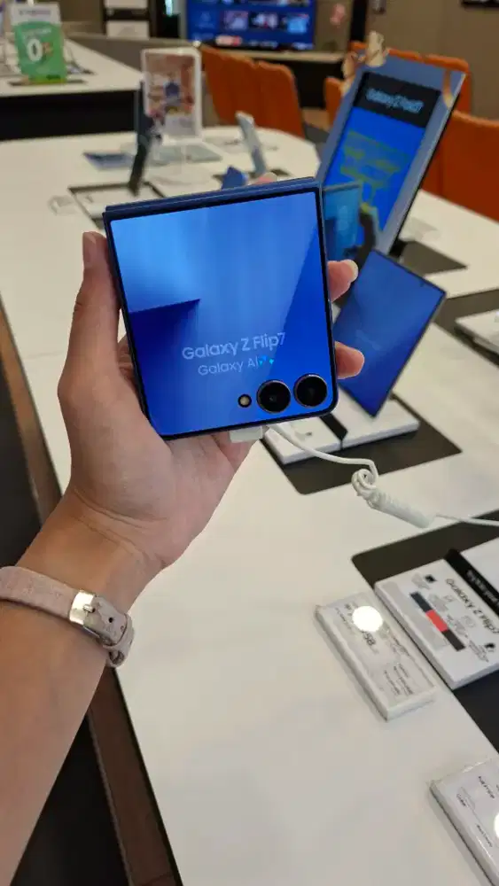 CICILAN SAMSUNG Z FLIP 7 PAKAI KREDIVO PROMO BUNGA 0%