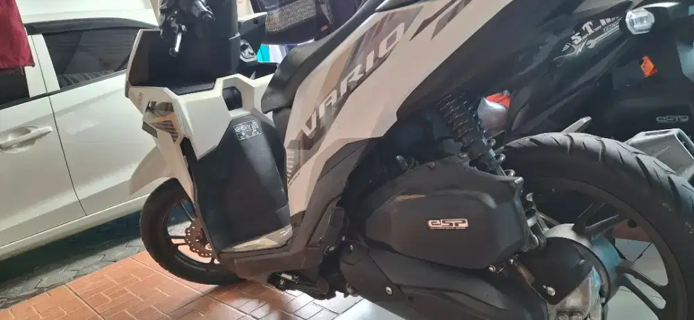 VARIO 125 CBS ISS SMART KEY PUTIH 2023