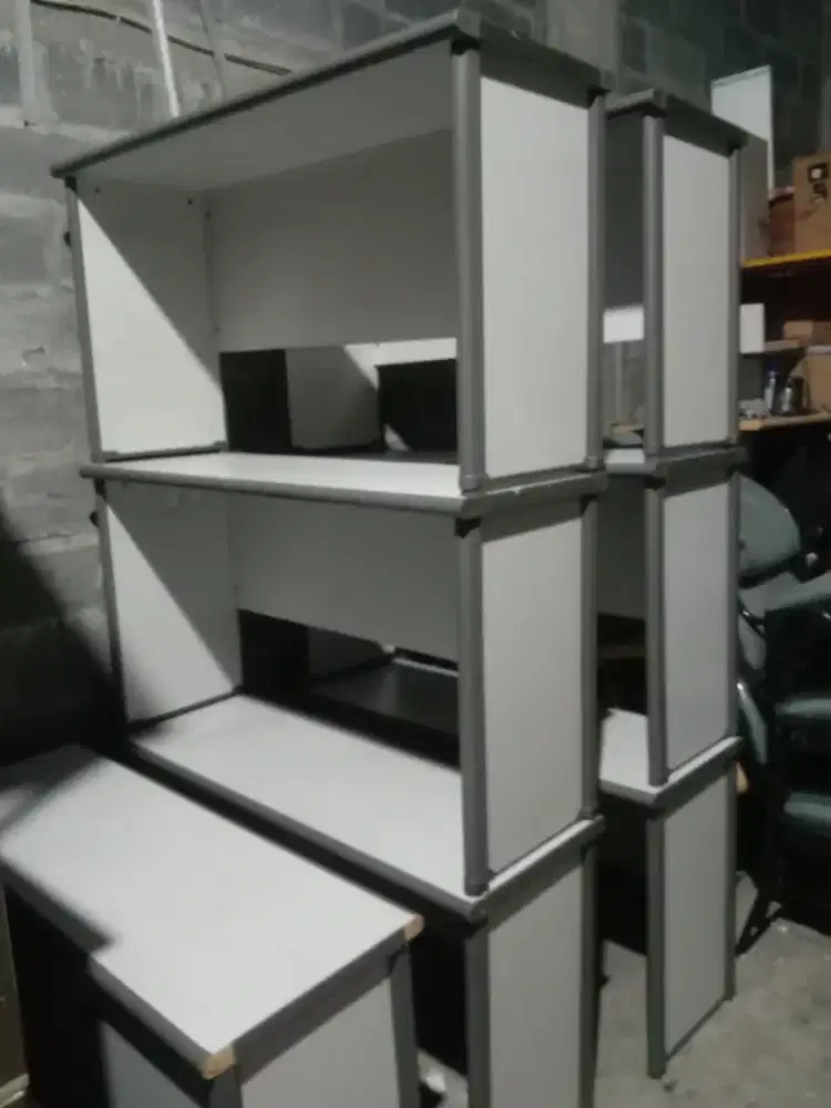 Meja kantor,meja bekas merek highpoint