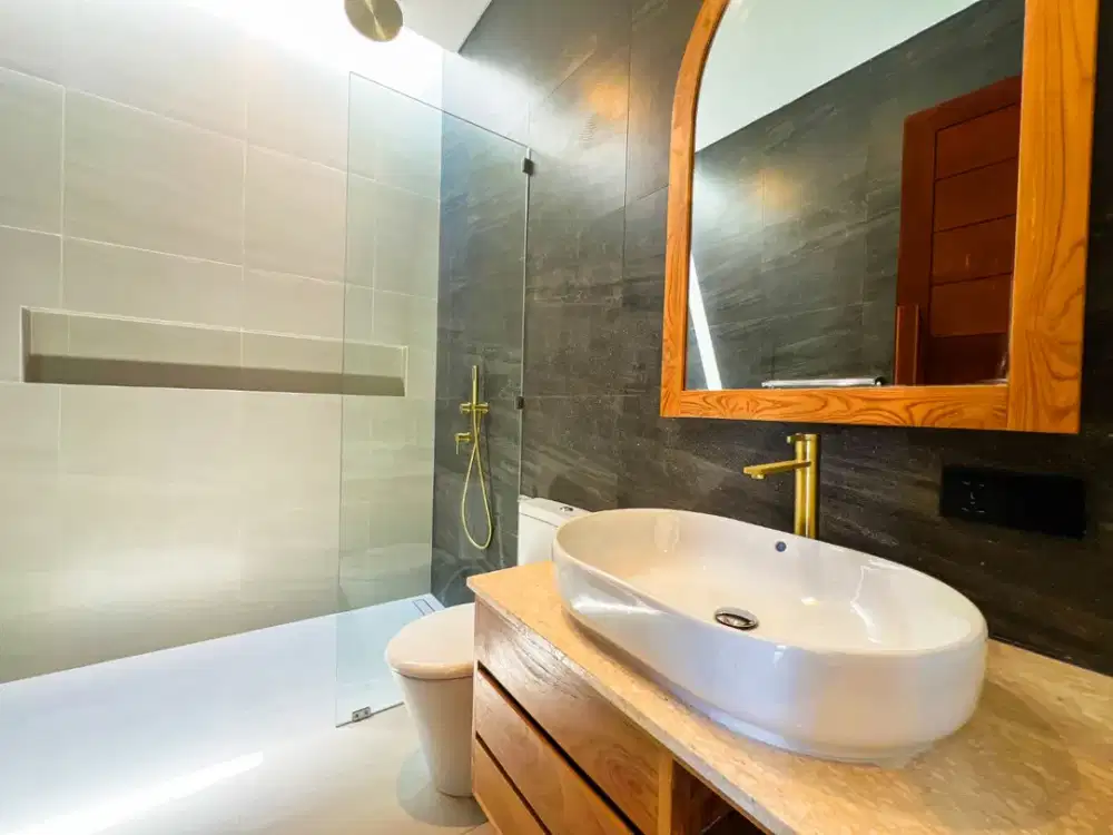 BEACHFRONT LIFESTYLE • BEACH SIDE SANUR PRIMARY VILLA ( RBN / LM )