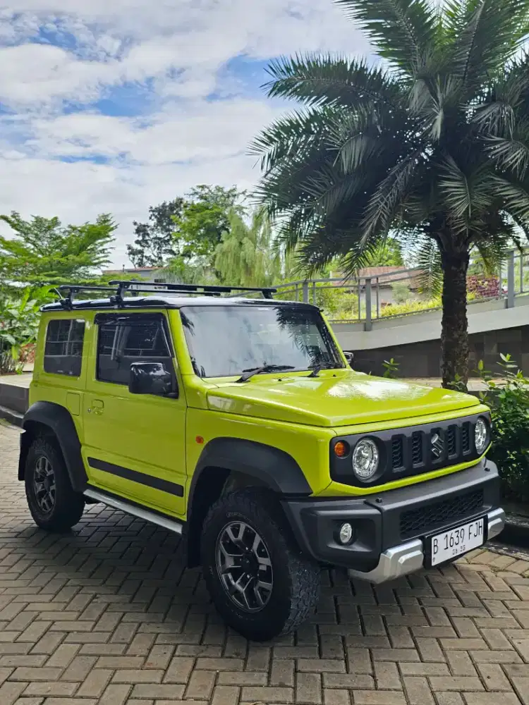 Suzuki Jimny JB74 Yellow two tone