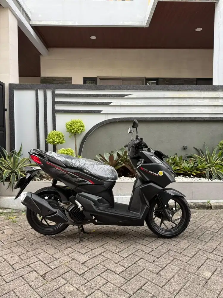 KM 125‼️ Honda Vario 160 CBS KEYLESS HITAM DOFF SPORTY GRESS TAHUN 2024