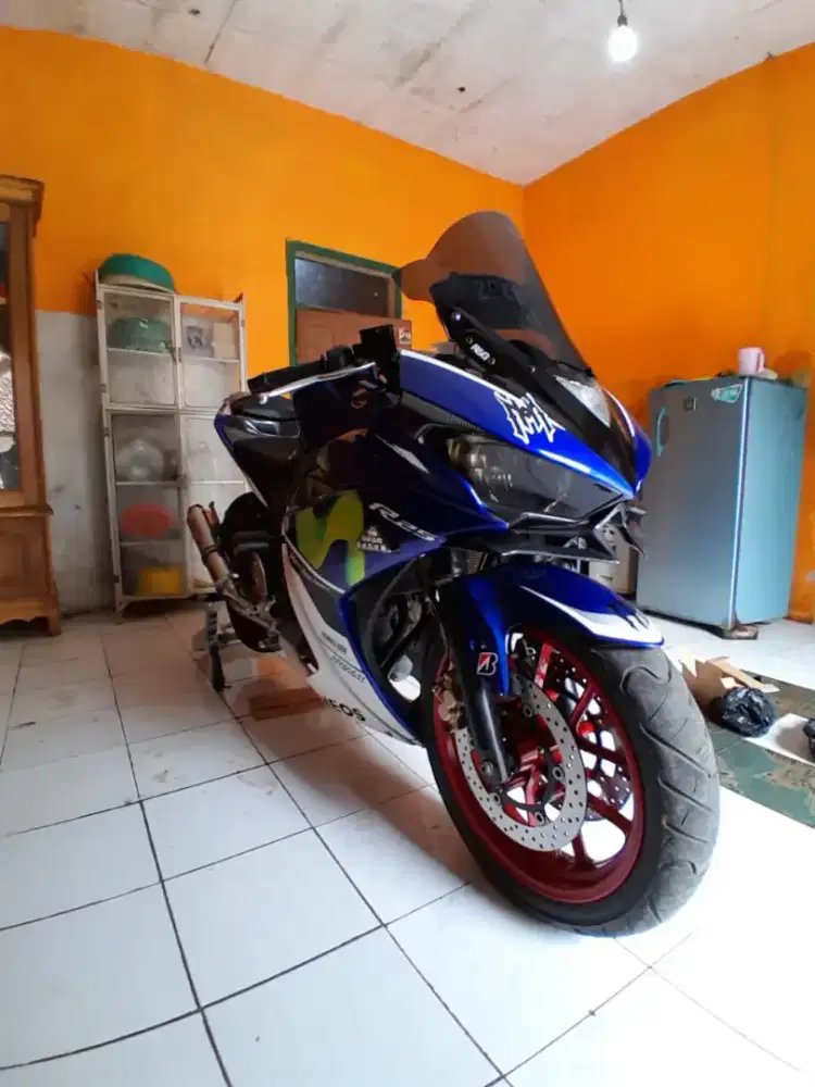 Yamaha r25 movistar