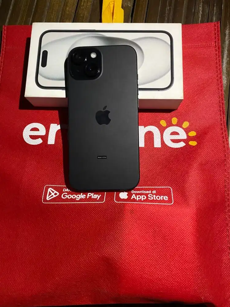 Iphone 15 128 gb New Kondisi Baru Buka Segel