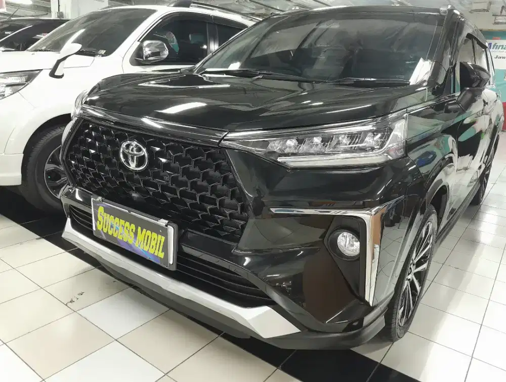 Toyota Avanza Veloz Q TSS Hitam 2022 Automatic