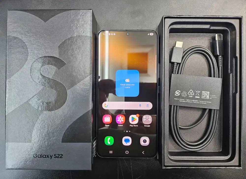 Samsung s22 5G 8/256gb Nominus