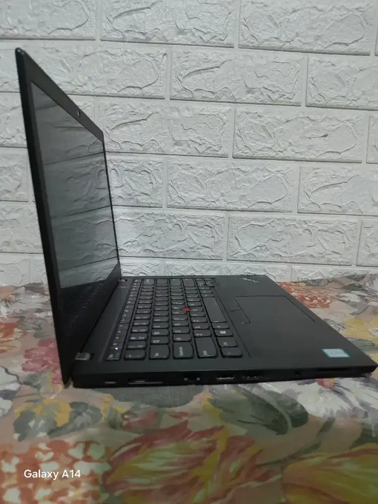 Laptop Lenovo Thinkpad T480s core i7 ram 16gb ssd 256gb 14inci