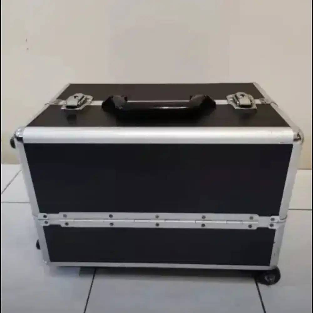 TAS KOPER MAKE UP ARTIST PREMIUM KONDISI BAGUS 90% KOMPARTEMEN BANYAK