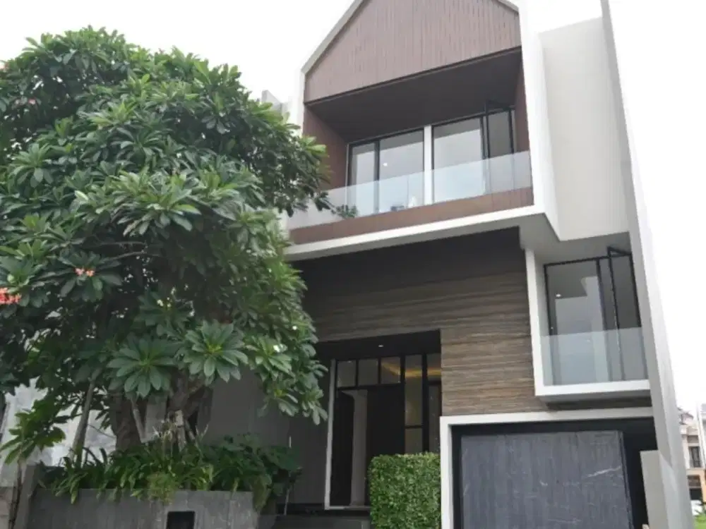 Dijual Rumah Pakuwon Indah Strategis Siap Huni