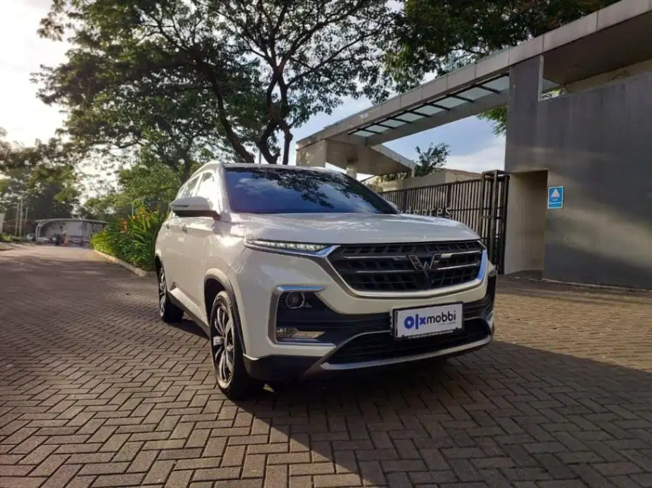 LOW DP Wuling Almaz 1.5 Exclusive 5-Seater Bensin-AT 2021 TRF