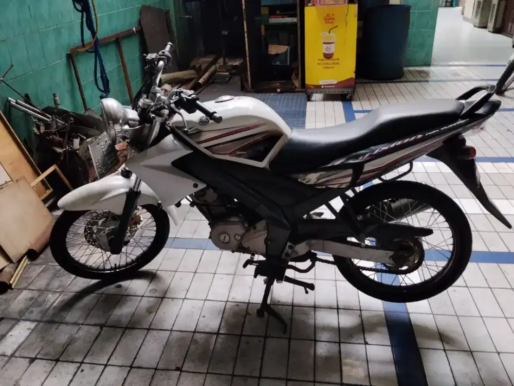 kondisi mulus, masih bisa di nego. Cocok bisa di cek dulu