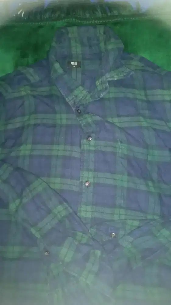Kemeja uniqlo m