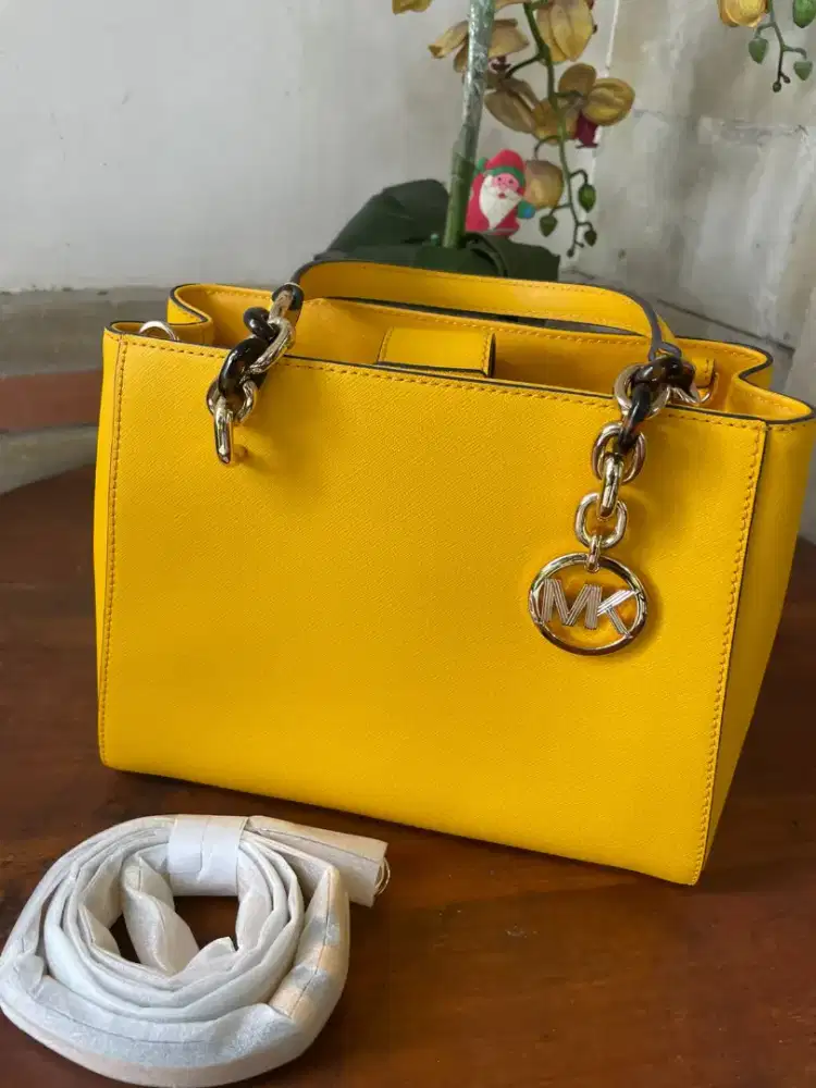 Tas Wanita MK Preloved