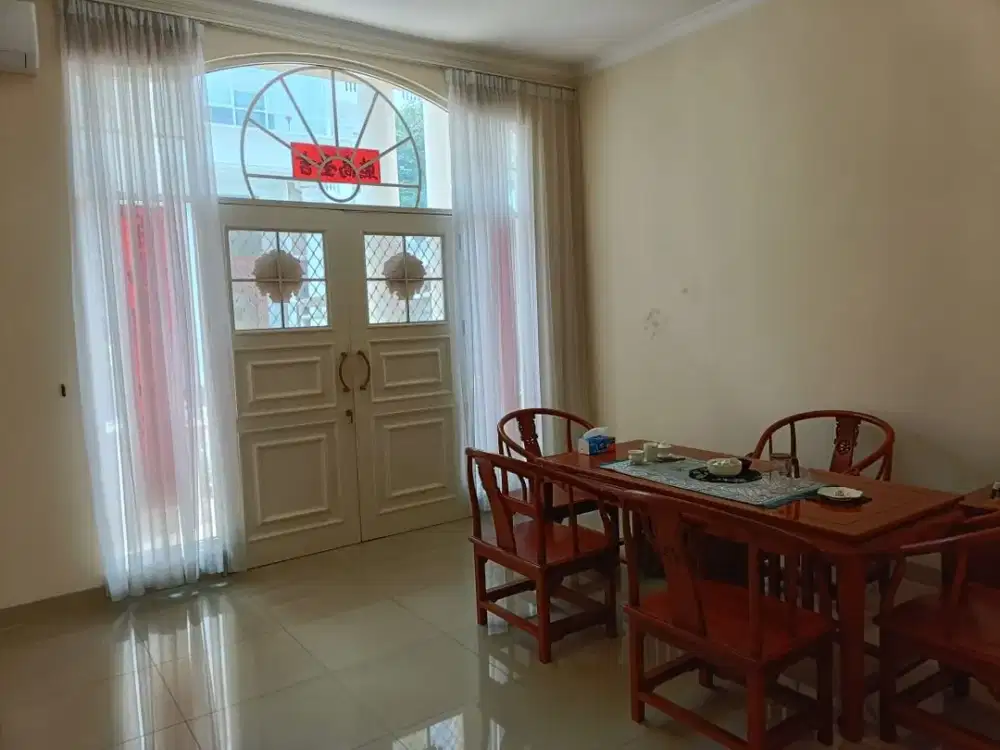 DIJUAL Rumah Garden House PIK 10x25 Hadap Selatan