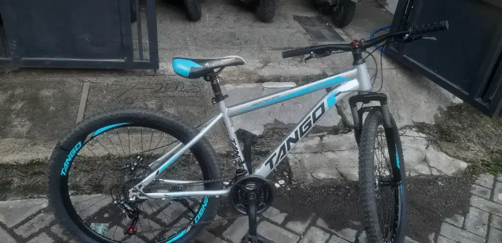 Sepeda MTB TANGO Siap Pakai + GRATIS SERVIS (Universal Bike Rungkut)