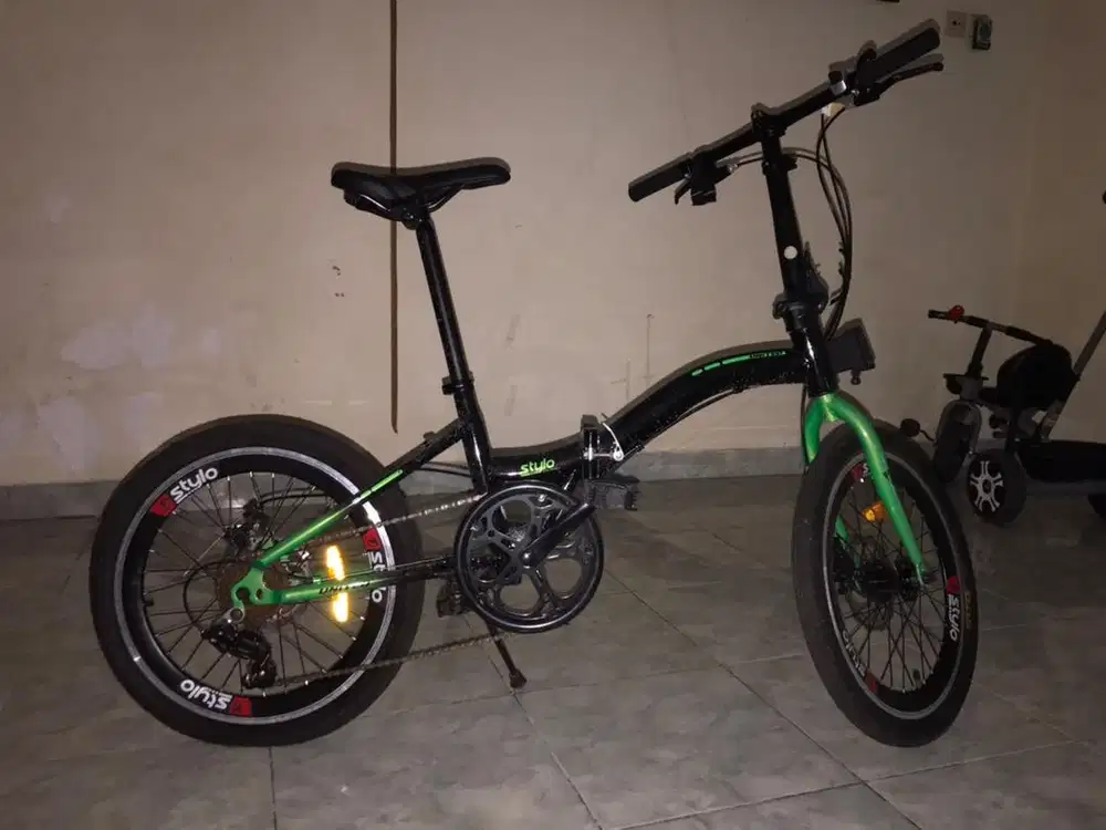 Dijual sepeda lipat united stylo murahhh.