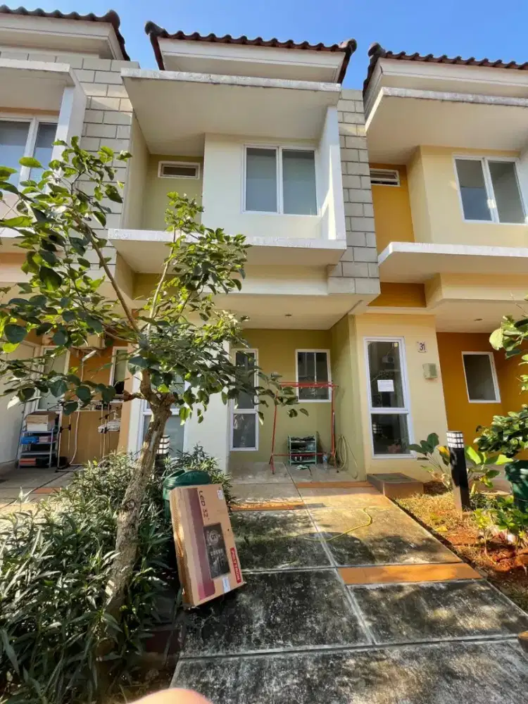 Disewakan rumah lokasi central gading serpong murah aman nyaman