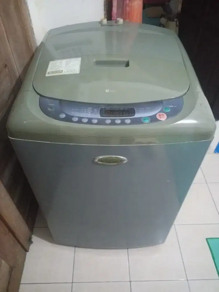 Mesin cuci laundry merak LG