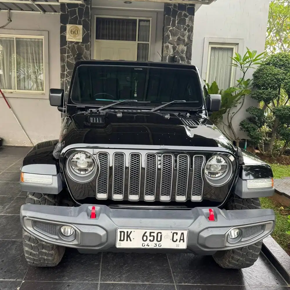 Jeep Wrangler 2.0 Sport 2-Door AT 2019 – Tangan Pertama, Terawat