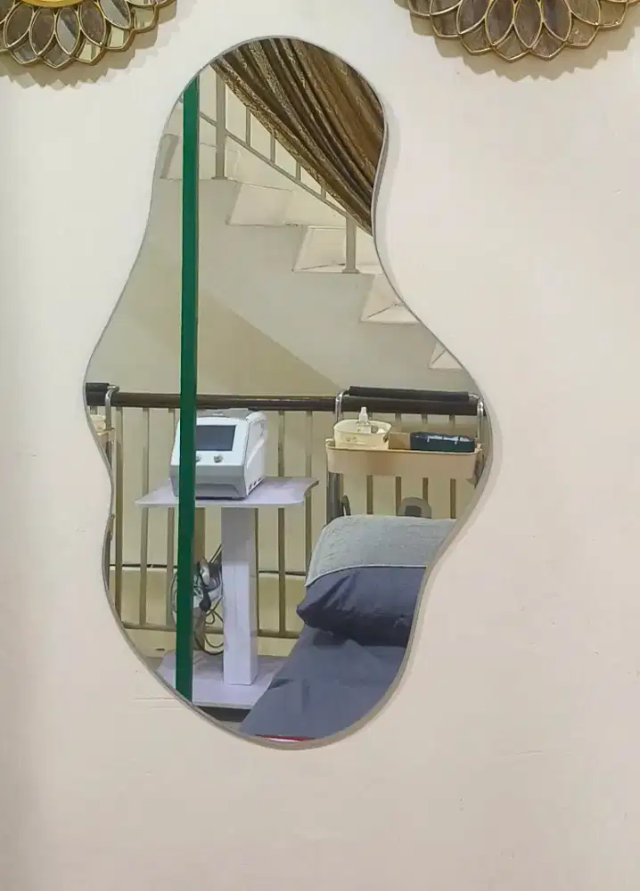 Kaca/Cermin gantung estetik