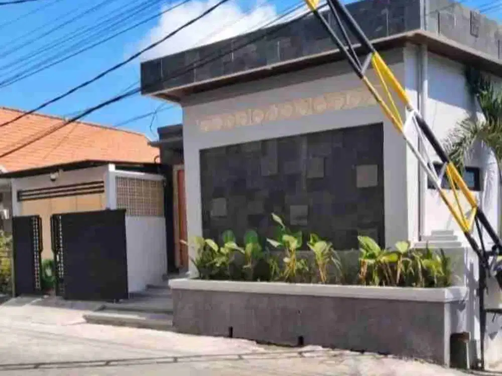 DIJUAL VILLA LANTAI 1 LOKASI TAMAN GRIYA JIMBARAN