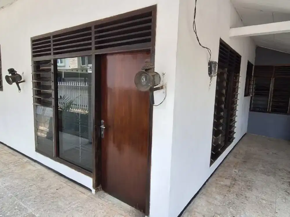 Rumah Bebas Banjir Bisa Untuk Hunian Maupun Kantor di Slipi Kemanggisan Jakarta Barat