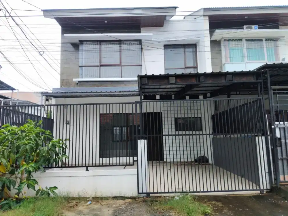 Rumah Minimalis 2 lantai di Emmy Saelan dekat ke Allaudin