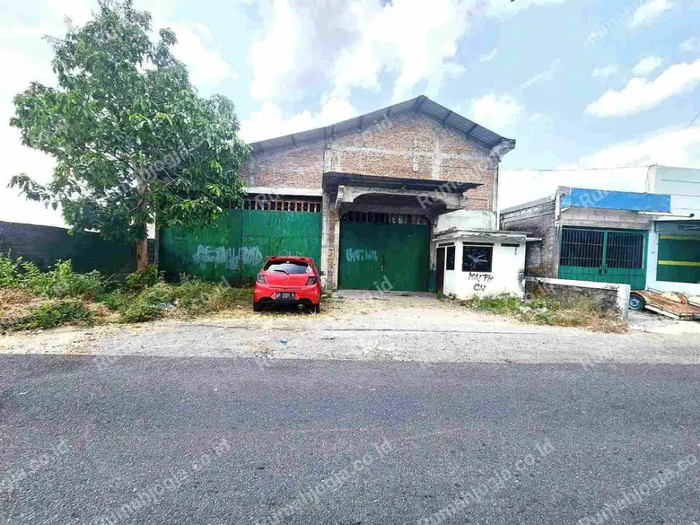 gudang sangat strategis jalan Wonosari piyungan