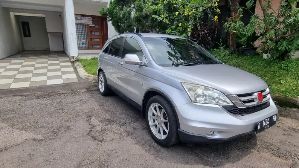 Dijual Honda CRV 2.0 A/T 2011