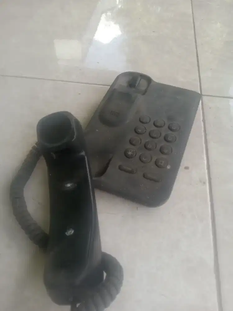 Telepon jadul merek panasonic