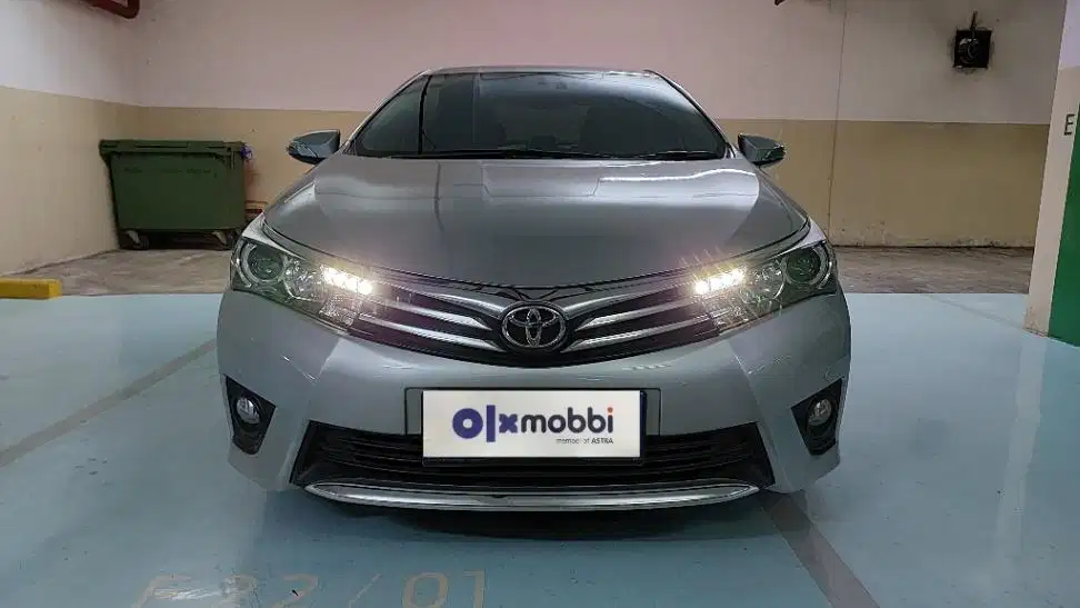 TDP 8,JT Toyota Corolla Altis 1.8 V Bensin-AT Abu 2014