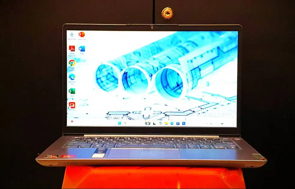 Laptop Lenovo IP slim3 AMD Ryzen 5-5625U Ram 16gb Layar FHD