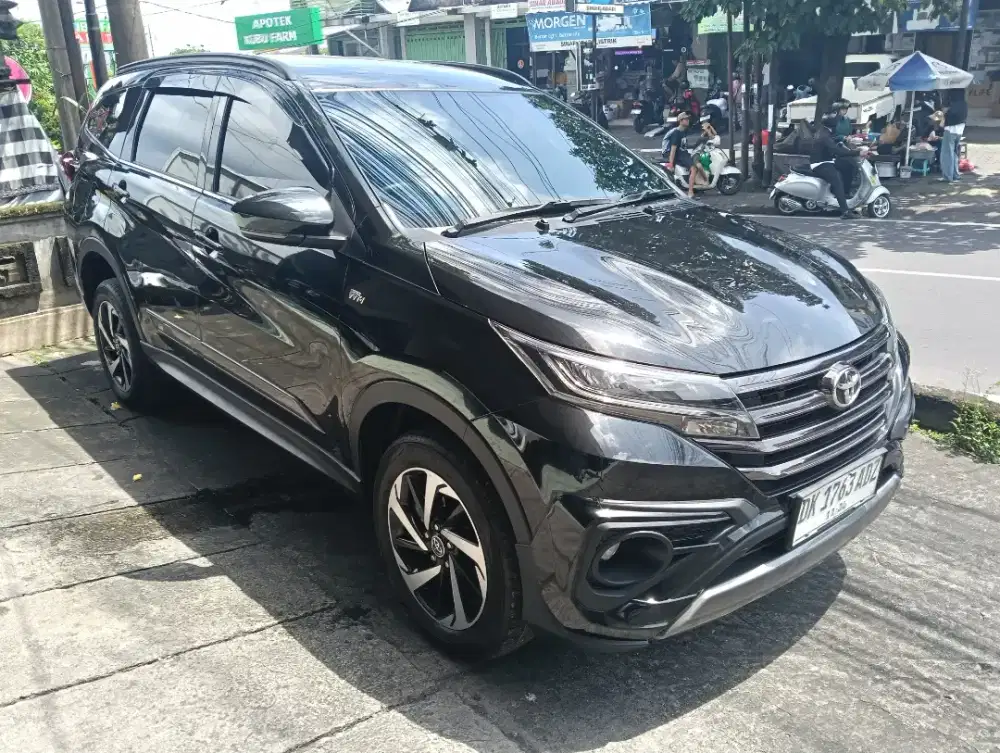 Toyota Rush GR Sport at 2023 Hitam, Automatic