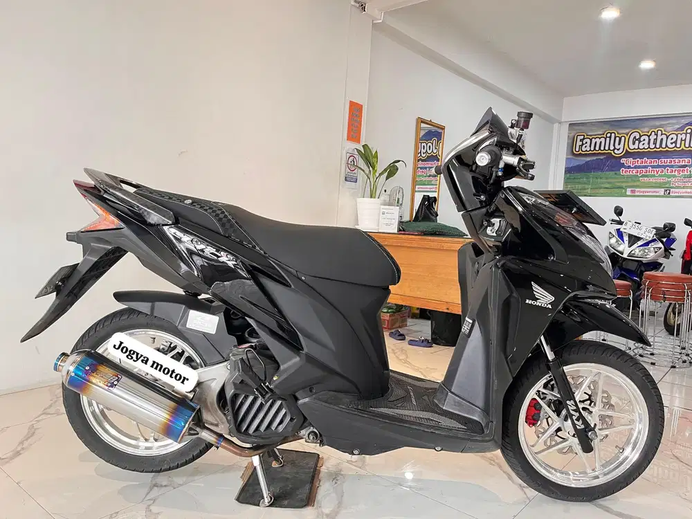 (B( Honda Vario 125 cc tahun 2012