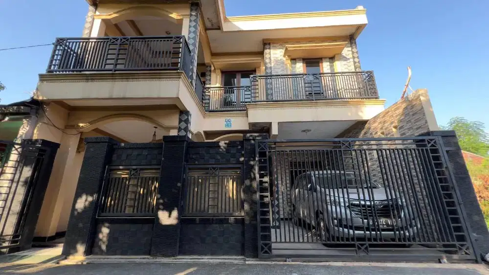 Rumah Luas 2 Lantai di Pisangan Bekasi – Surat Lengkap, Siap Renov