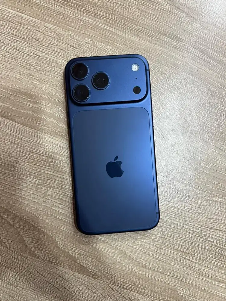 iphone 17 promax 256 blue ibox