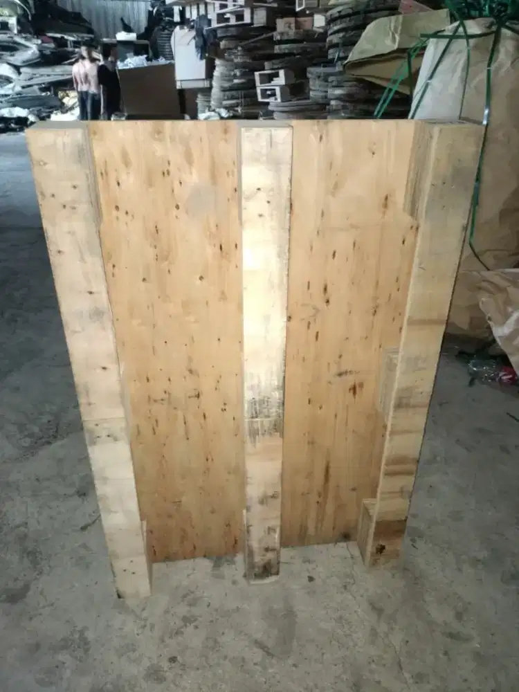 Jual beli palet plastik