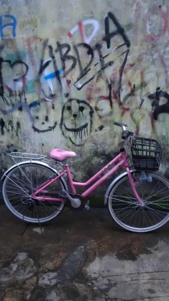 SEPEDA ELEMENT HELLO KITTY SANRIO UK 26 × 13/8