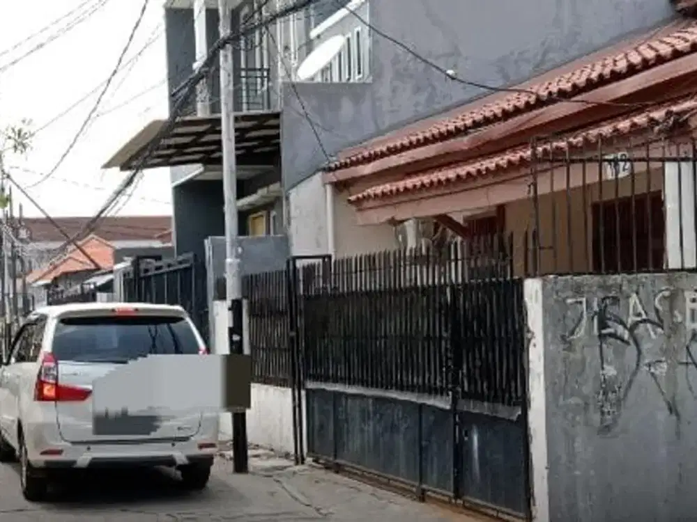 DIJUAL RUMAH VIA LELANG POSISI HOOK DI KEBON JERUK JAKARTA