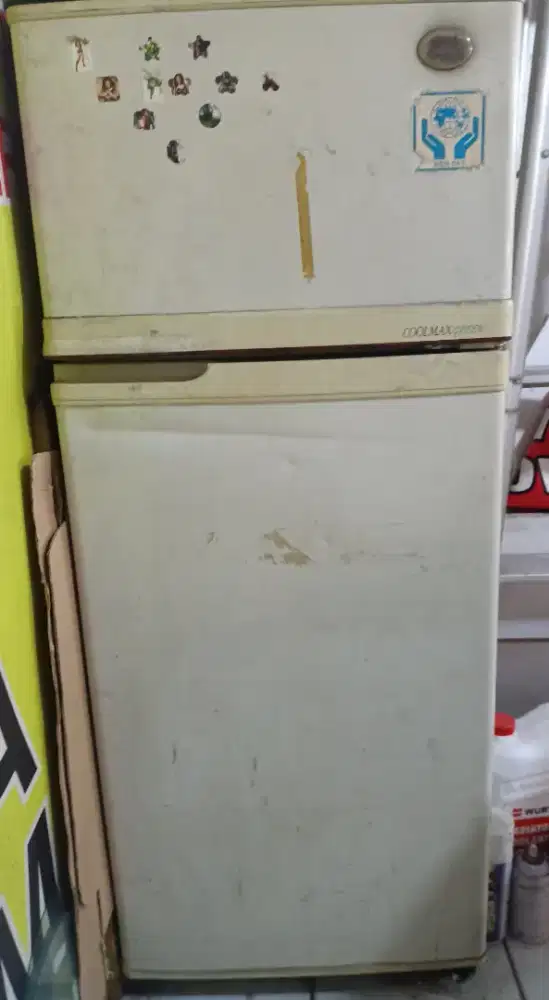 Kulkas LG dua pintu kondisi mati